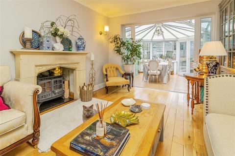 5 bedroom detached house for sale, West End Road, Silsoe, Bedford