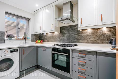 2 bedroom terraced house for sale, Brookfield Close, Redhill