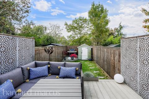 2 bedroom terraced house for sale, Brookfield Close, Redhill