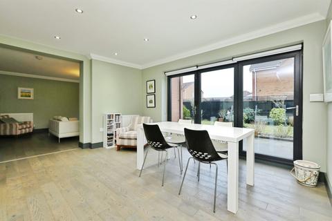 4 bedroom detached house for sale, Rectors Gate, Retford