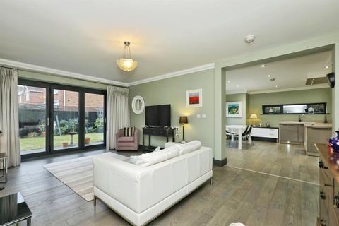 4 bedroom detached house for sale, Rectors Gate, Retford