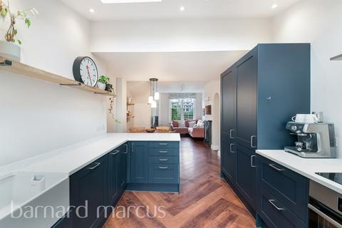 2 bedroom terraced house for sale, Coteford Street, London