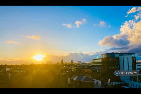 1 bedroom flat to rent - Danvers Avenue, London, SW11