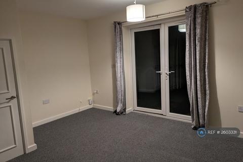3 bedroom end of terrace house to rent, Station Road, Nottingham, NG16