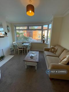 4 bedroom semi-detached house to rent, Ash Crescent, Leeds, LS6