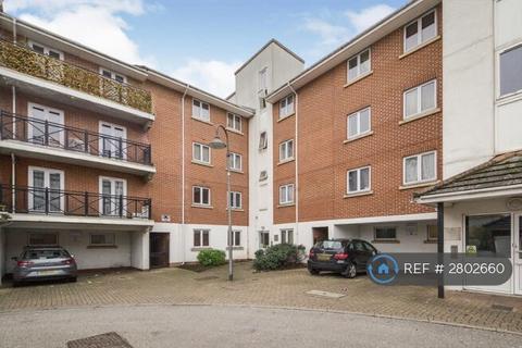 2 bedroom flat to rent, Hermitage Close, London, SE2