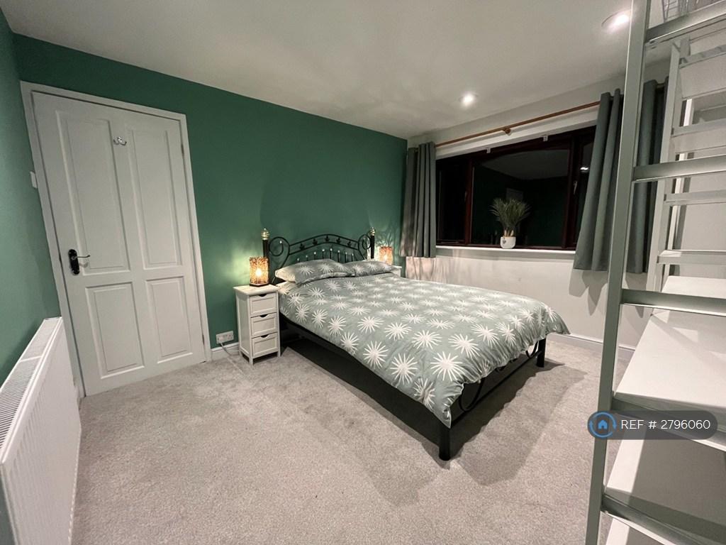 Front Double Bedroom