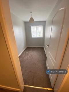 2 bedroom flat to rent, Cedric Court, Thurcroft, Rotherham, S66