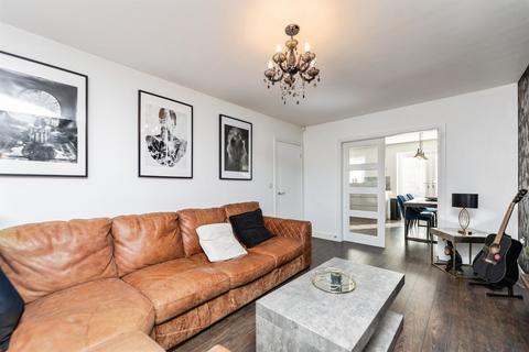 4 bedroom detached house for sale, Park View, Brierley, Barnsley