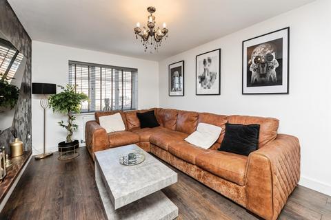 4 bedroom detached house for sale, Park View, Brierley, Barnsley