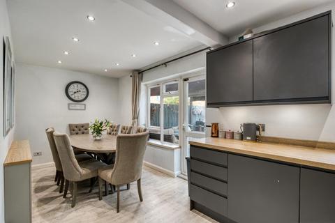4 bedroom end of terrace house for sale, Eight Acres, Tring