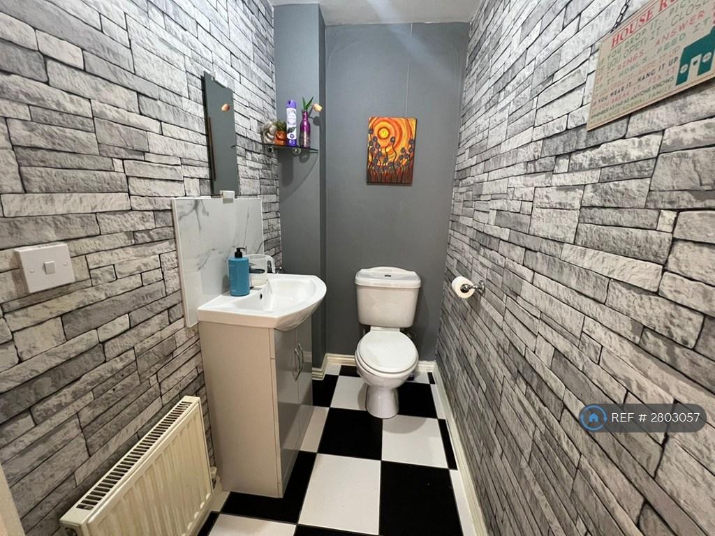 Guest Toilet