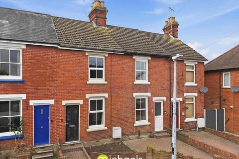 3 bedroom terraced house for sale - Kimberley Road, Colchester, CO1
