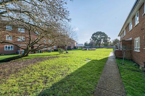 3 bedroom flat for sale, Orchard Way, Beckenham BR3