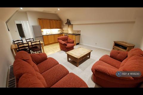 2 bedroom semi-detached house to rent - Vernon Court, Cheltenham, GL50