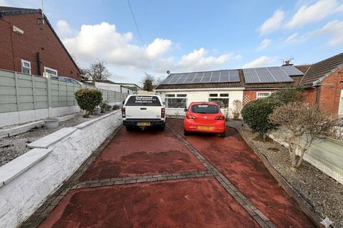 3 bedroom bungalow for sale, Hill Cot Road, Bolton, Greater Manchester, BL1