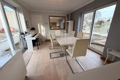 3 bedroom bungalow for sale, Hill Cot Road, Bolton, Greater Manchester, BL1