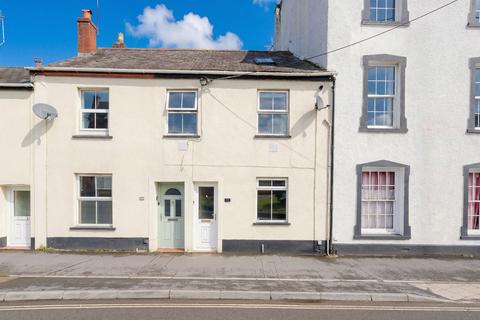 3 bedroom terraced house for sale, East Street, Crediton, EX17