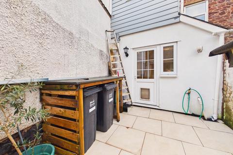3 bedroom terraced house for sale, East Street, Crediton, EX17