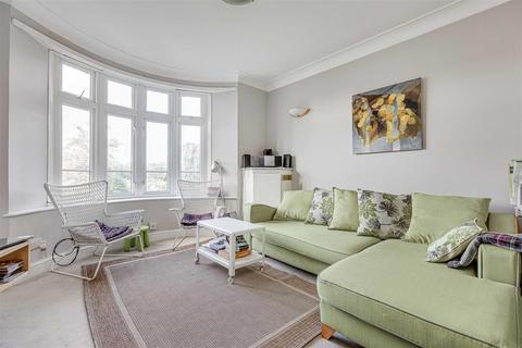 2 bedroom flat for sale, Fulham High Street, London SW6