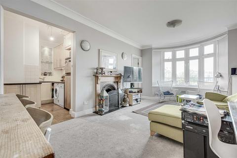 2 bedroom flat for sale, Fulham High Street, London SW6
