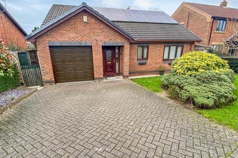 3 bedroom detached bungalow for sale - Richmond Close, Shildon