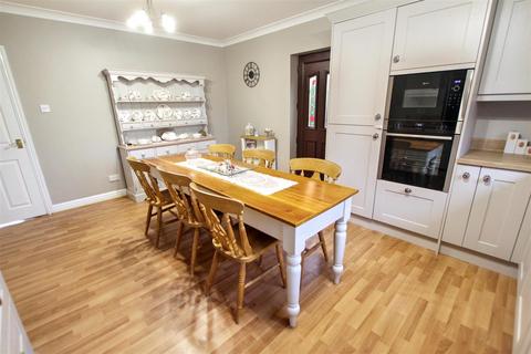 3 bedroom detached bungalow for sale, Richmond Close, Shildon