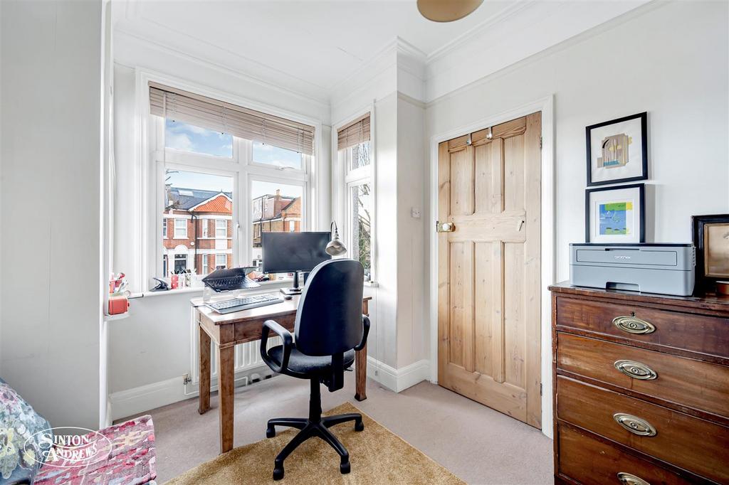 4 Carew Road-18.jpg