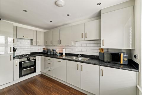 4 bedroom end of terrace house for sale, Blunden Drive, Folkestone, CT20