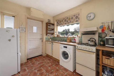 2 bedroom detached bungalow for sale, Seymour Avenue, Whitstable