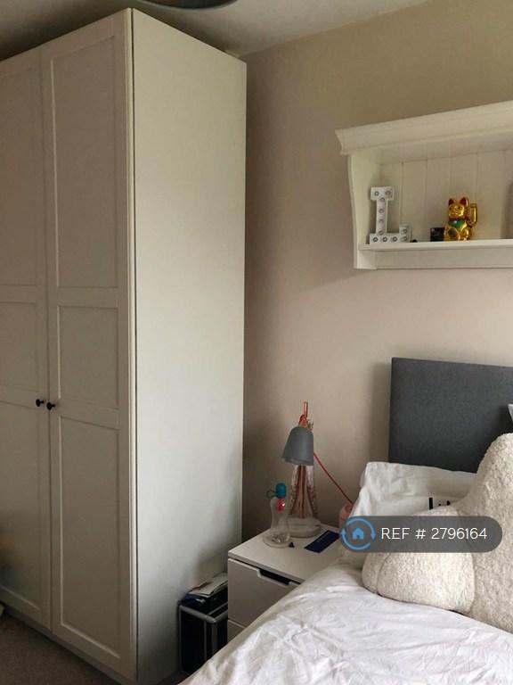 Good Wardrobe Space