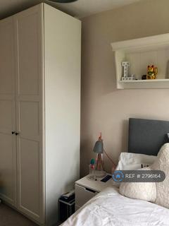 2 bedroom flat to rent, Kersfield Road, London, SW15