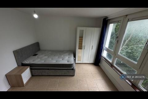 undefined, Malting House, London, E14