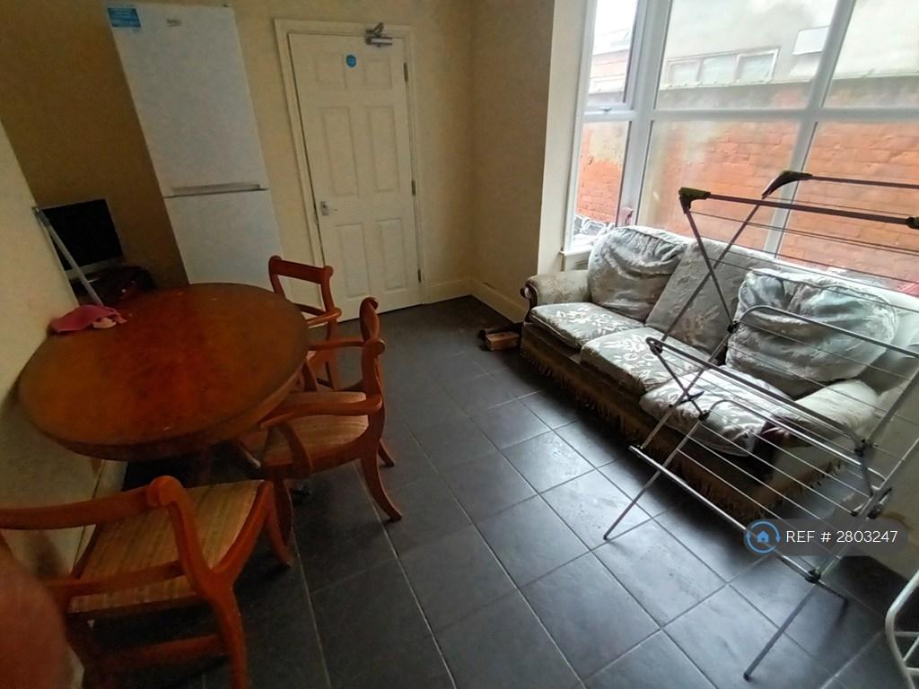 Dining/Sitting Room