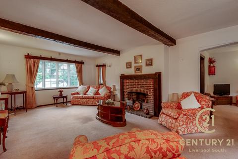 3 bedroom detached house for sale, Hale Road, Hale Village, L24