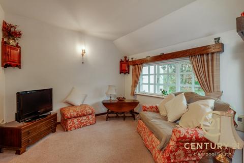 3 bedroom detached house for sale, Hale Road, Hale Village, L24