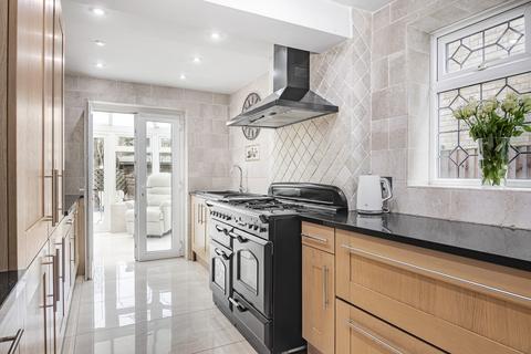 3 bedroom detached house for sale, North Barn, Broxbourne, EN10