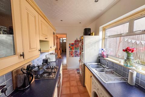 3 bedroom terraced house for sale, Bassant Road, Plumstead, London, SE18 2NP