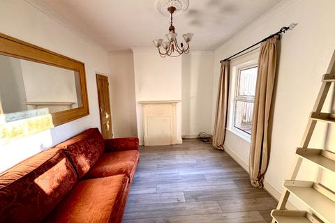 3 bedroom terraced house for sale, Bassant Road, Plumstead, London, SE18 2NP