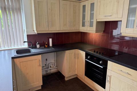2 bedroom detached bungalow for sale, Wakefield Road, Huddersfield HD8