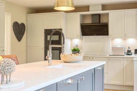 5 bedroom detached house for sale, Dorrington, Shrewsbury SY5