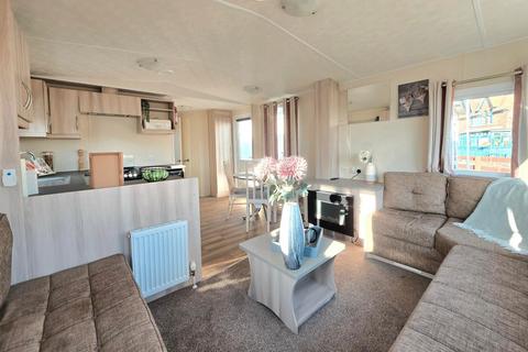 3 bedroom static caravan for sale, Faversham Road, Seasalter CT5