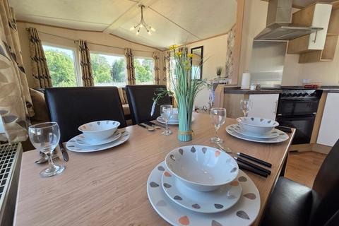 2 bedroom static caravan for sale, Ivyhouse Lane, Hastings TN35