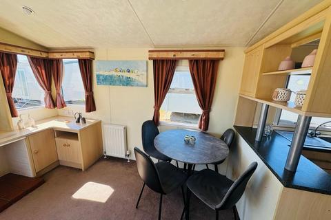3 bedroom static caravan for sale, Beach Road, St. Osyth CO16