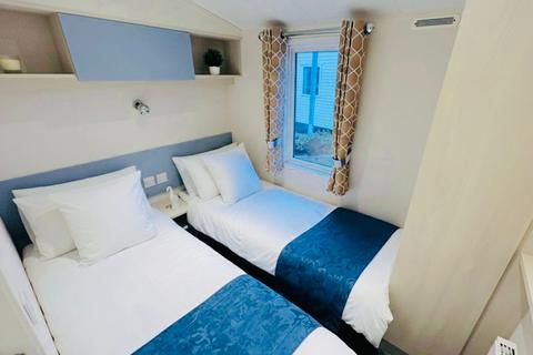 3 bedroom static caravan for sale, Beach Road, St. Osyth CO16