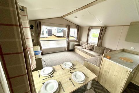 3 bedroom detached house for sale, Low Road, Harwich CO12