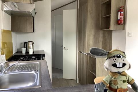 3 bedroom static caravan for sale, Dymchurch Road, New Romney TN28