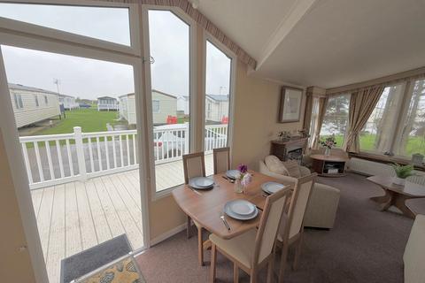 3 bedroom static caravan for sale, Beach Road, St. Osyth CO16