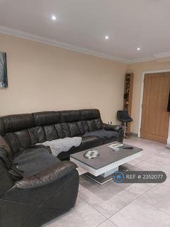 3 bedroom terraced house to rent, Bentry Road, Dagenham, RM8