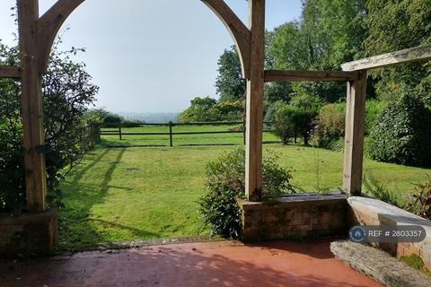 2 bedroom semi-detached house to rent, Bushy Hill, Petersfield, GU32